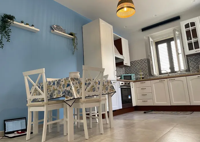 Casa 99 אמנדולארה